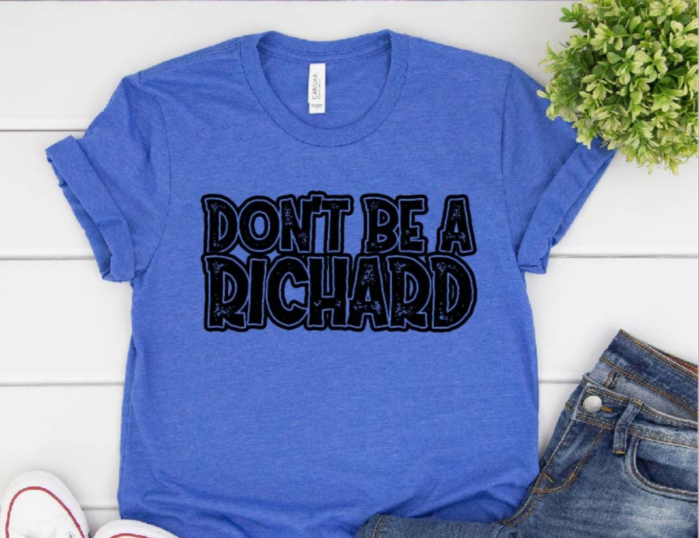 Don't Be A Graphic Printed T-Shirt