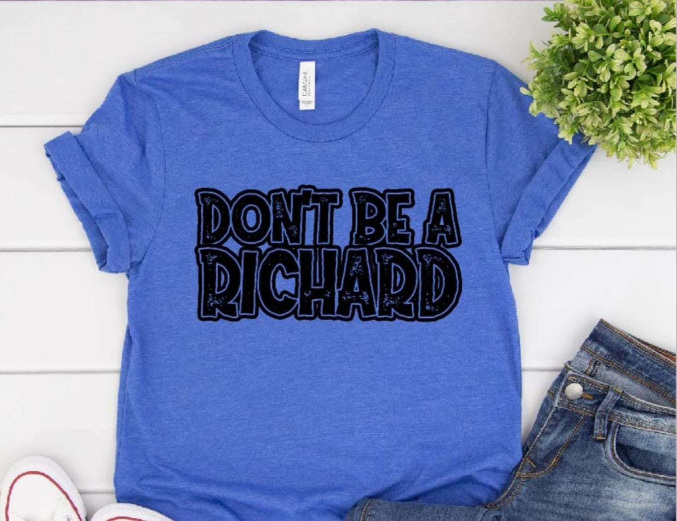 Don't Be A Graphic Printed T-Shirt