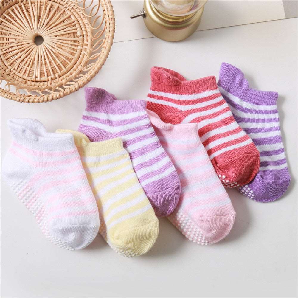 Children's Non-Slip Socks/6 Pairs