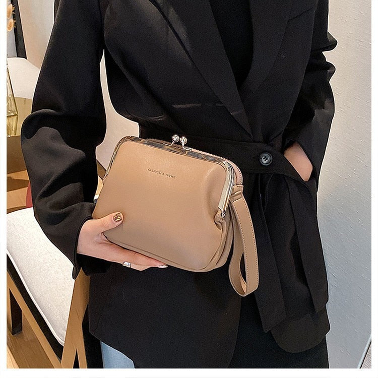 Women's Crossbody Handbag - fittedfortheoccasion